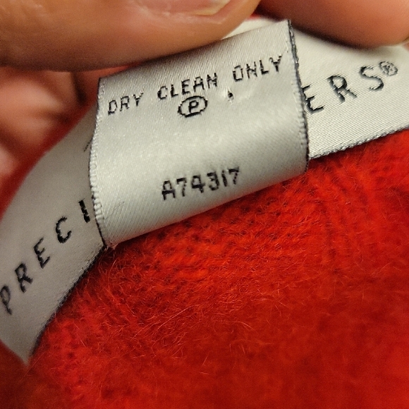 Precious Fibers Cashmere Sweater Red Cable Knit Stretchy Side Slits Medium - Picture 9 of 9